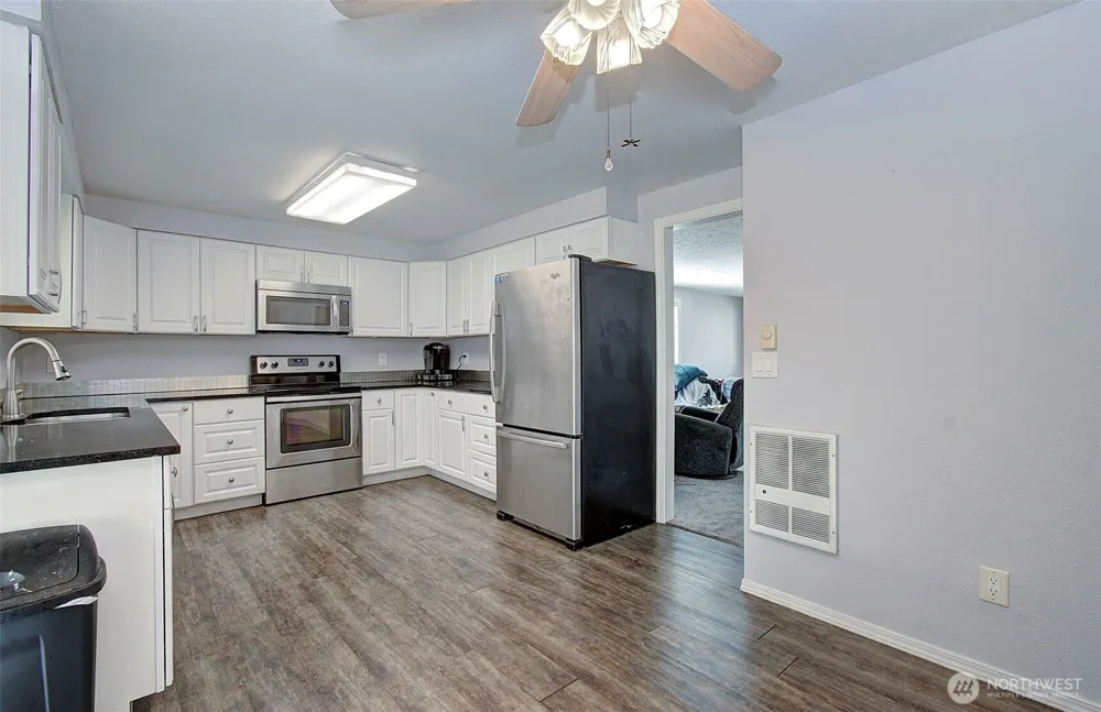 616 4th Avenue Kelso, WA 98626