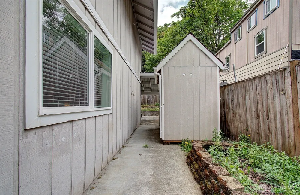 616 4th Avenue Kelso, WA 98626