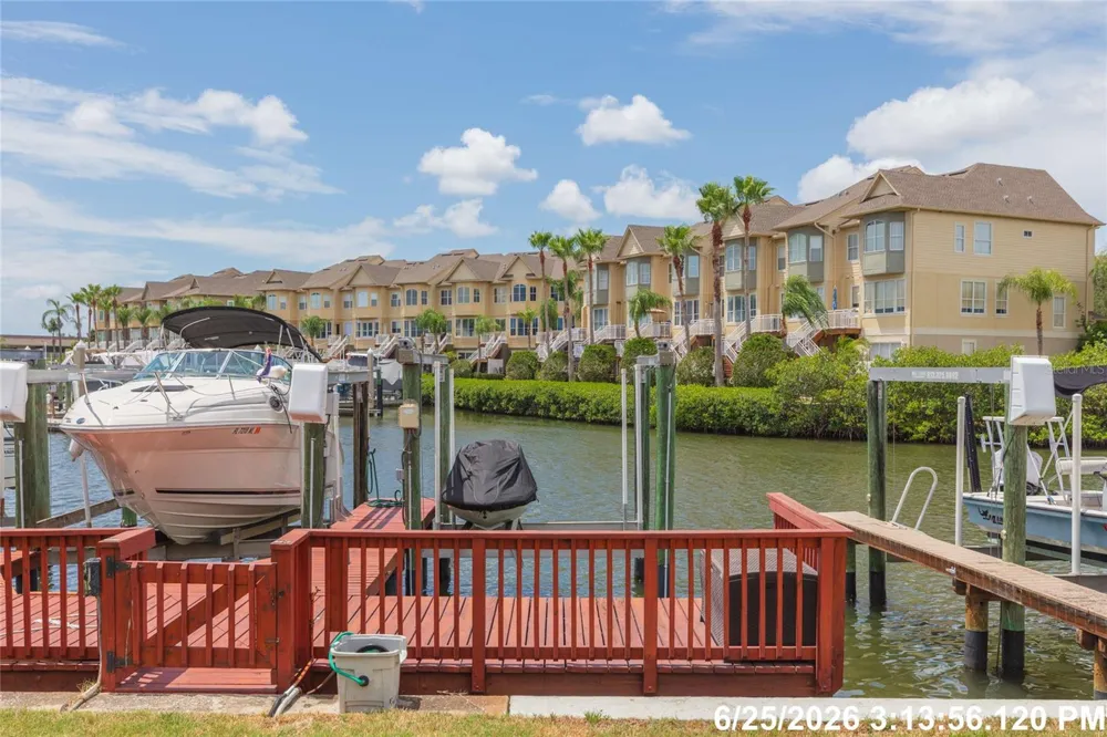 4207 FOGCUTTER COURT Tampa, FL 33615