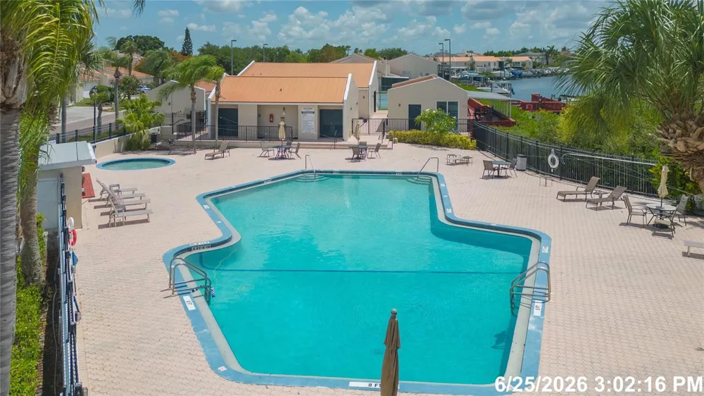 4207 FOGCUTTER COURT Tampa, FL 33615
