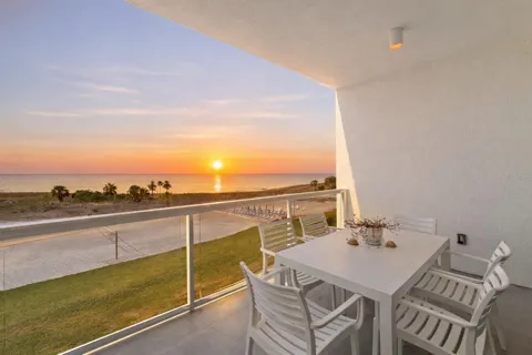 11500 GULF BOULEVARD #304