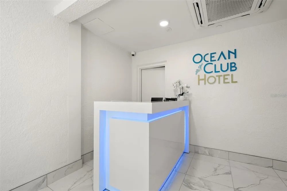 11500 GULF BOULEVARD #304 Treasure Island, FL 33706