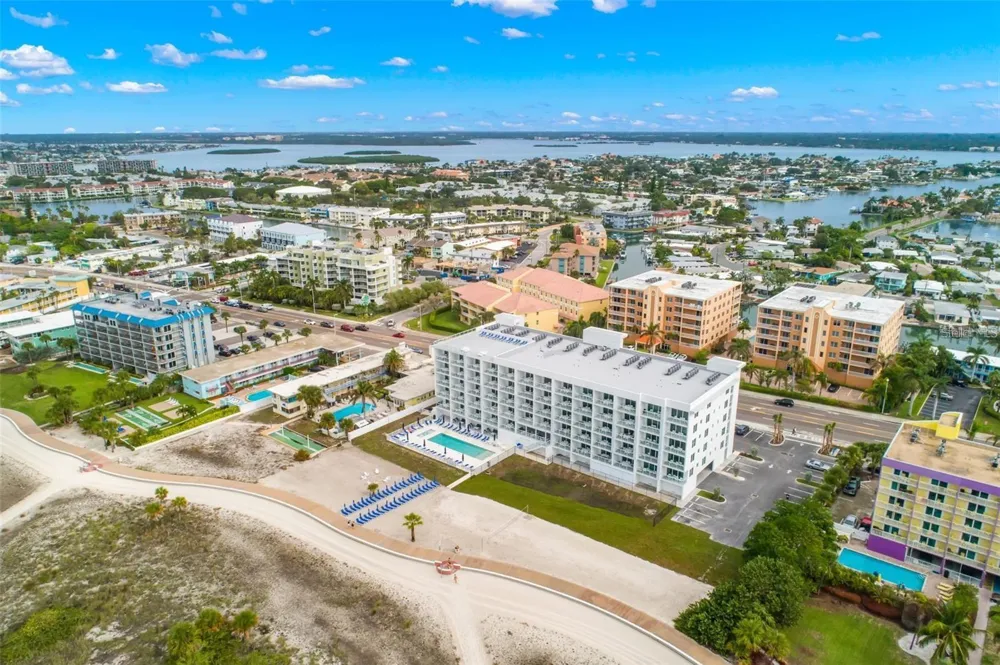 11500 GULF BOULEVARD #304 Treasure Island, FL 33706