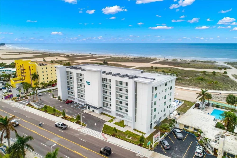 11500 GULF BOULEVARD #304 Treasure Island, FL 33706