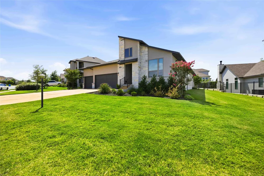 414 Sitlington Lane Lakeway, TX 78738