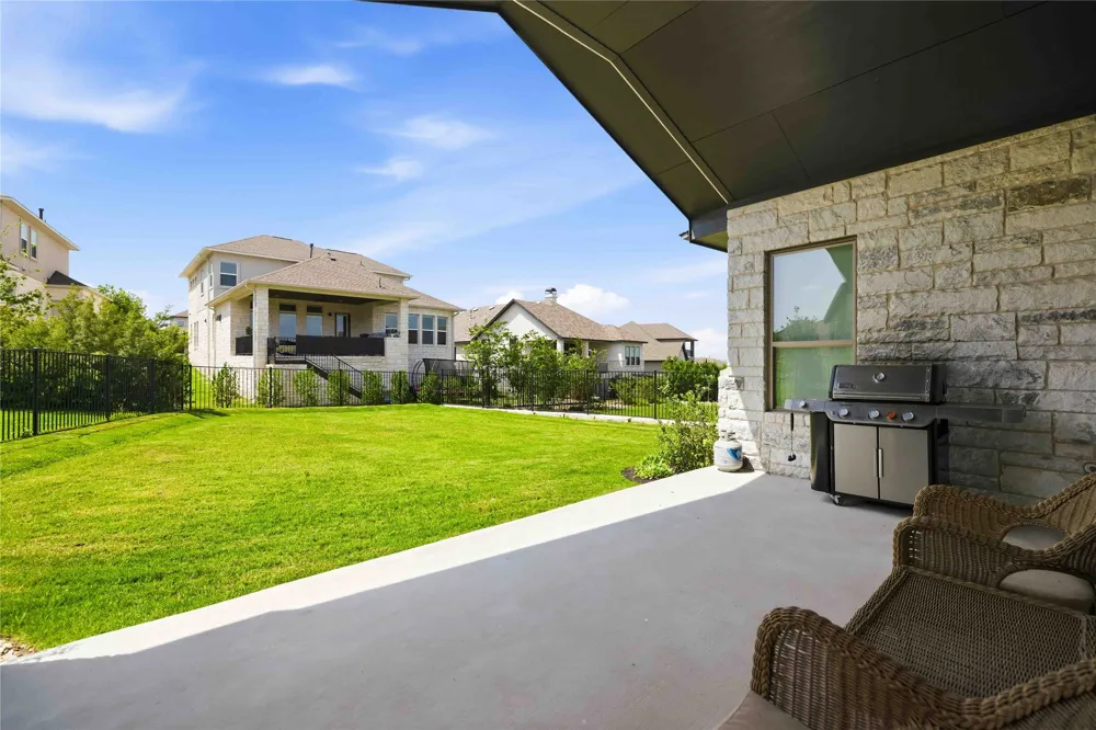 414 Sitlington Lane Lakeway, TX 78738