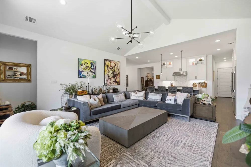 414 Sitlington Lane Lakeway, TX 78738