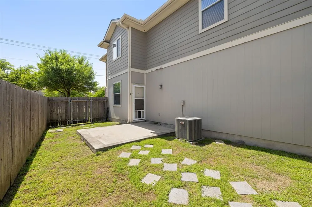 14525 Harris Ridge Boulevard #B Pflugerville, TX 78660