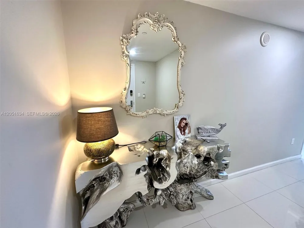 485 Brickell Ave #4408 Miami, FL 33131