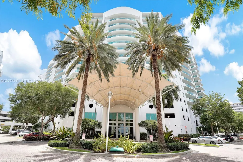 7900 Harbor Island Dr #610 North Bay Village, FL 33141