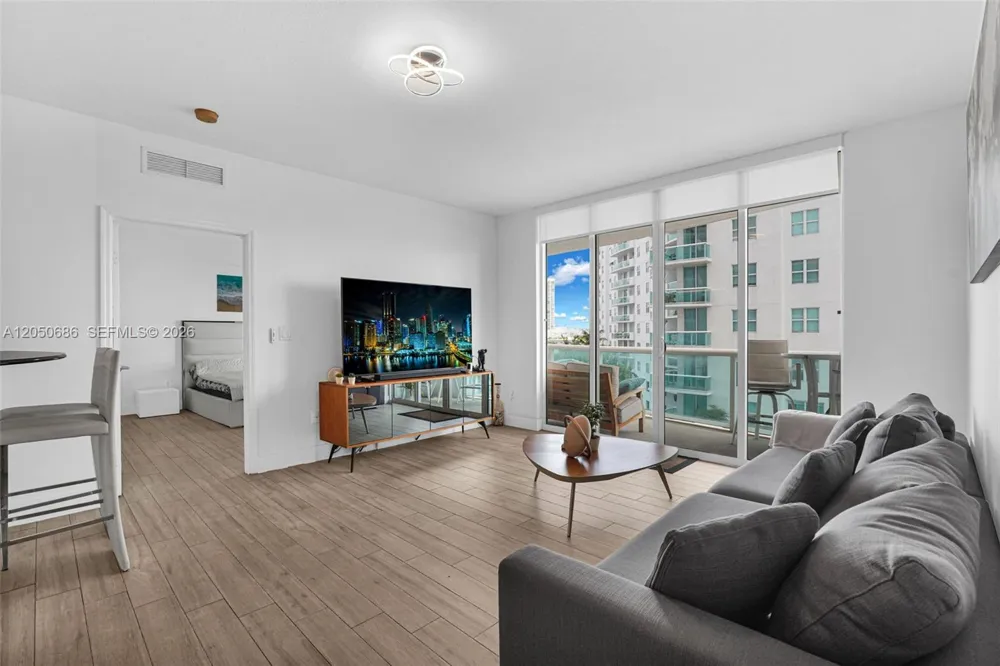 7900 Harbor Island Dr #610 North Bay Village, FL 33141