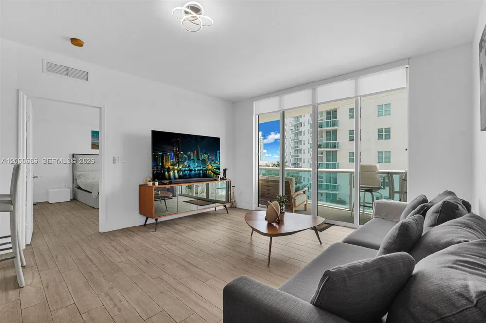 7900 Harbor Island Dr #610 North Bay Village, FL 33141