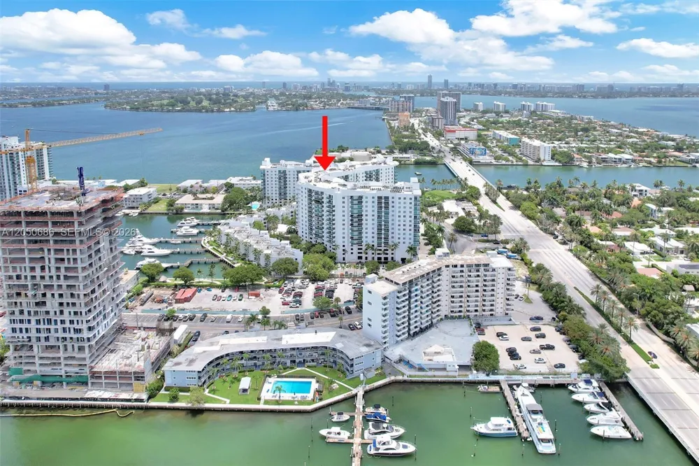 7900 Harbor Island Dr #610 North Bay Village, FL 33141