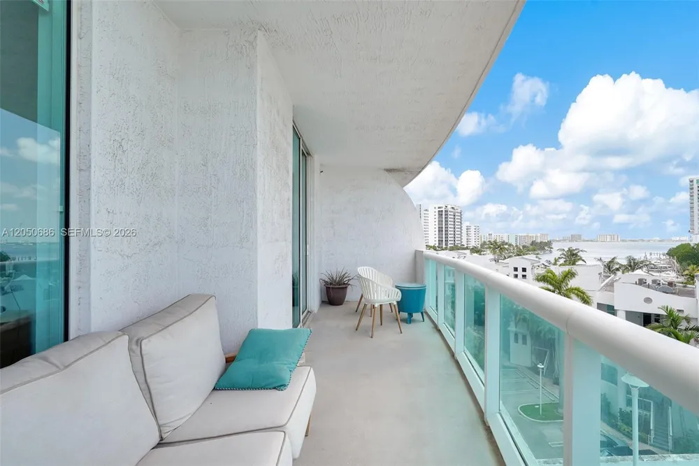 7900 Harbor Island Dr #610 North Bay Village, FL 33141