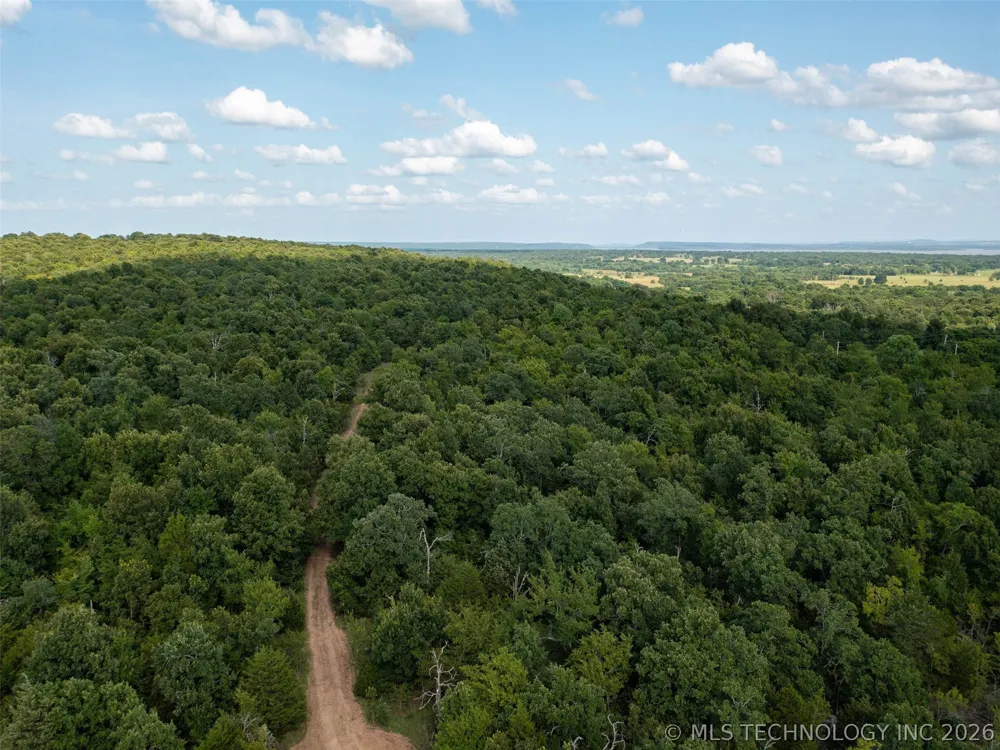 18 E 1147 ROAD Eufaula, OK 74426