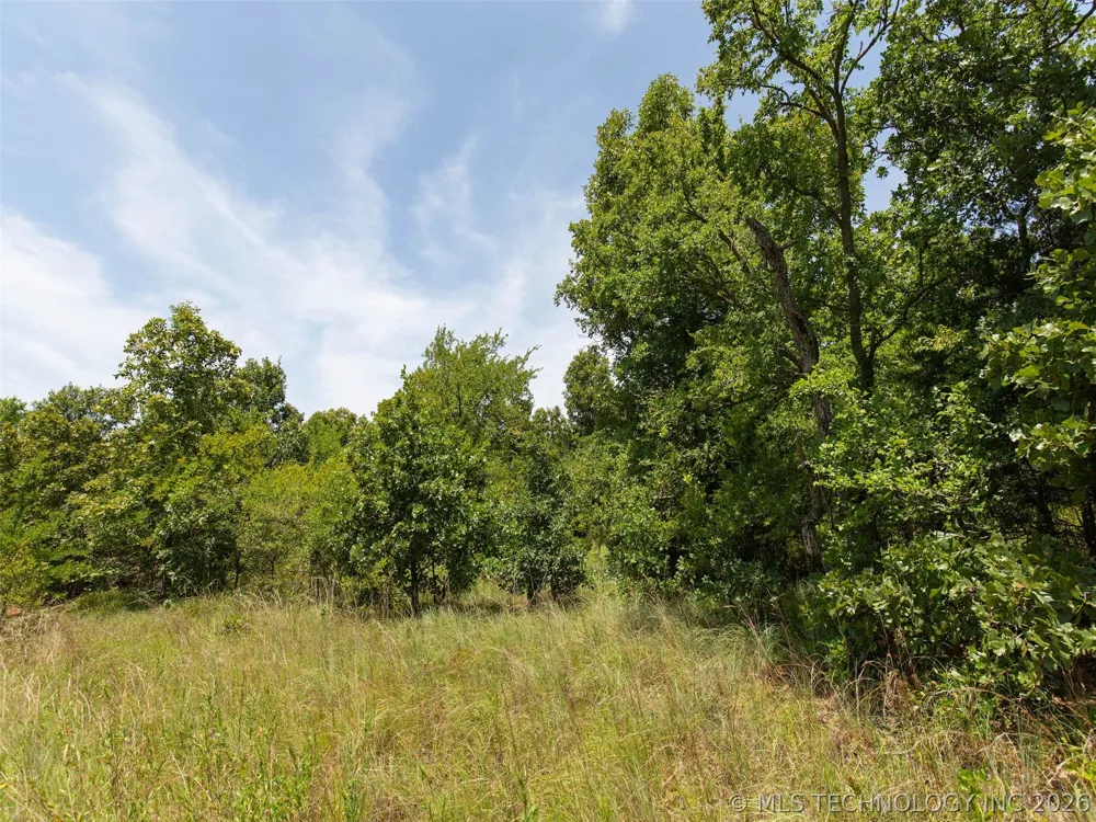 18 E 1147 ROAD Eufaula, OK 74426