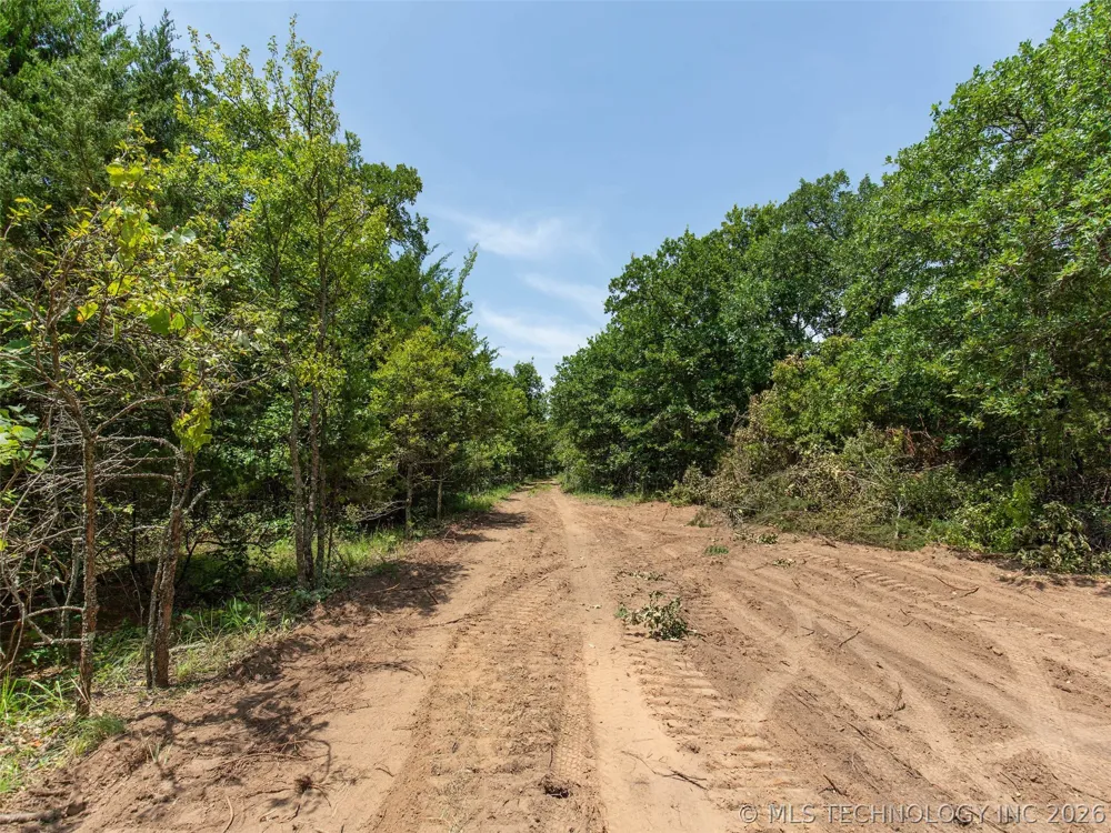 18 E 1147 ROAD Eufaula, OK 74426