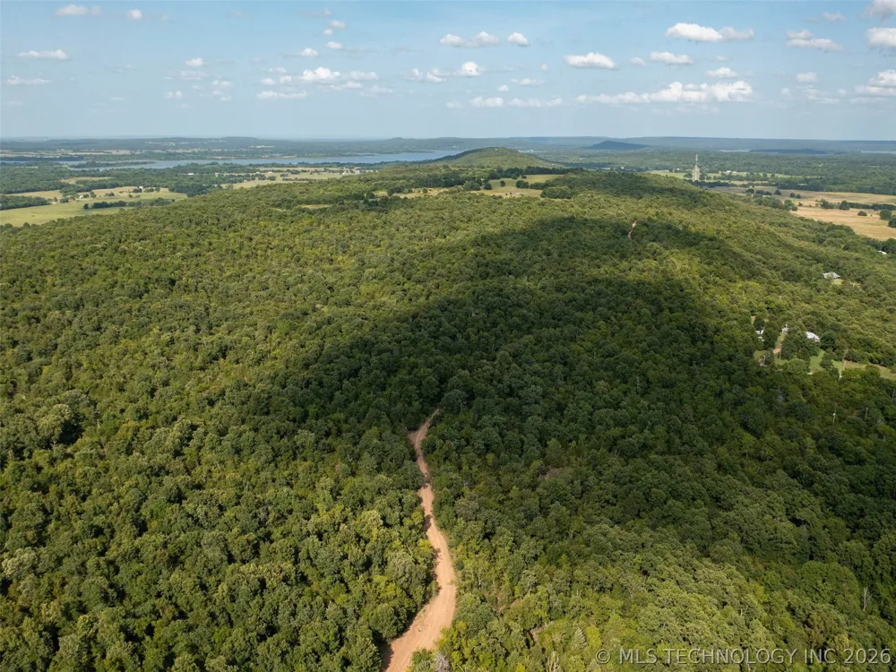 18 E 1147 ROAD Eufaula, OK 74426