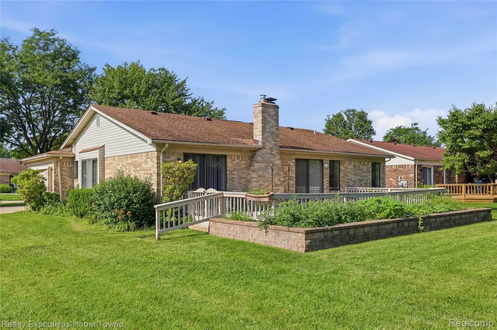 5281 Shruboak Drive Sterling Heights City, MI 48310