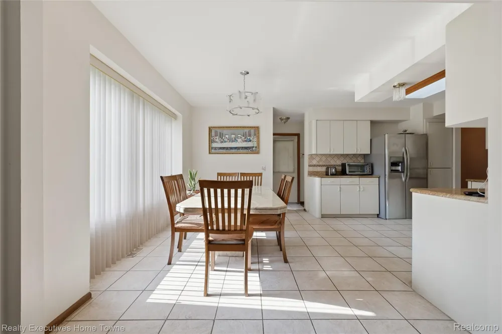 5281 Shruboak Drive Sterling Heights City, MI 48310