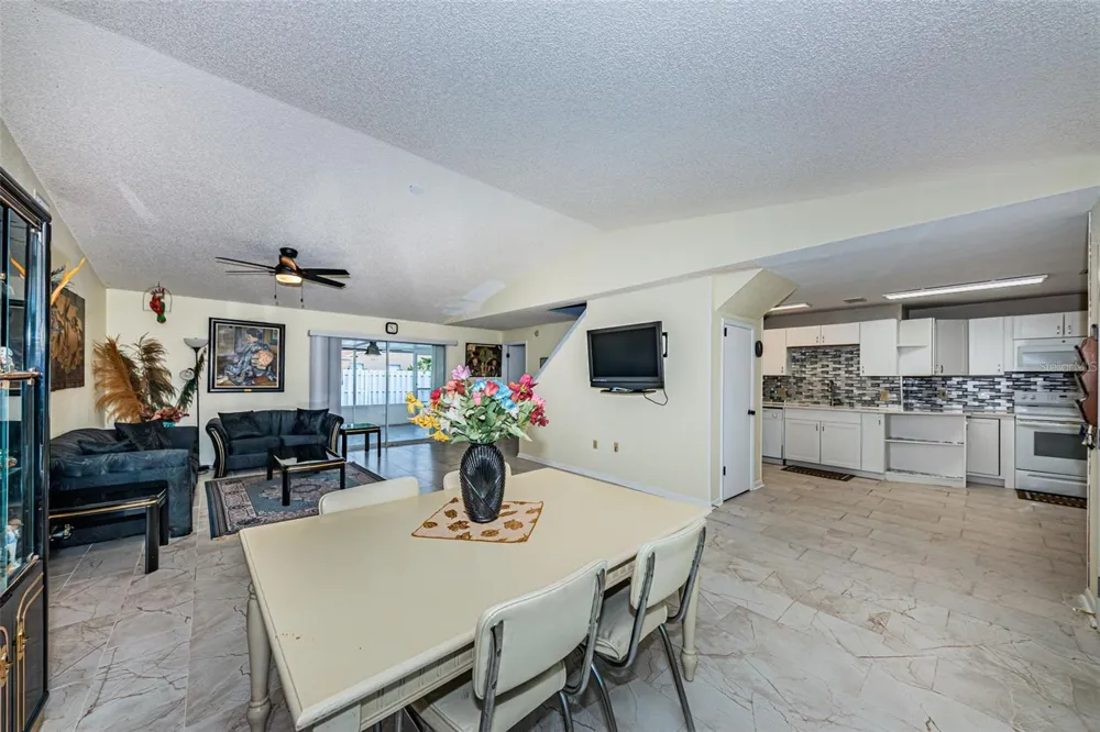 8419 125TH PLACE Largo, FL 33773