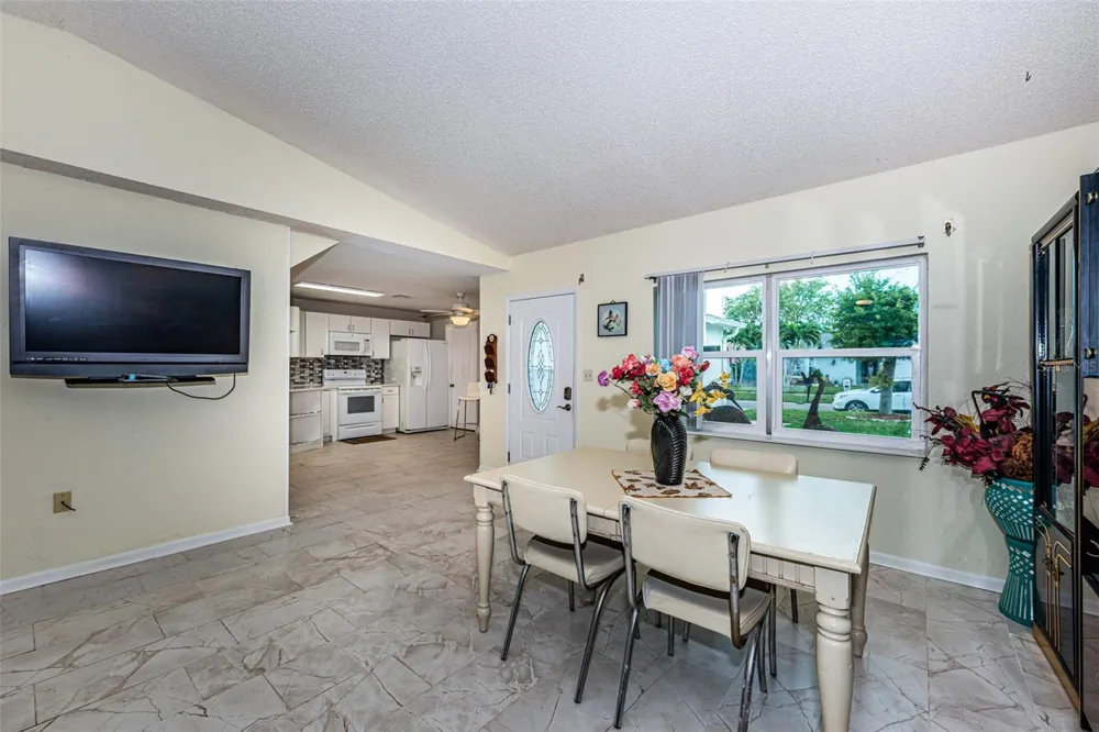 8419 125TH PLACE Largo, FL 33773