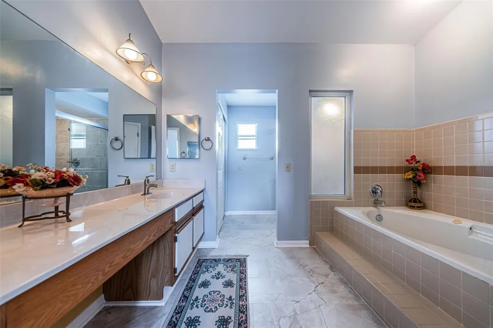 8419 125TH PLACE Largo, FL 33773