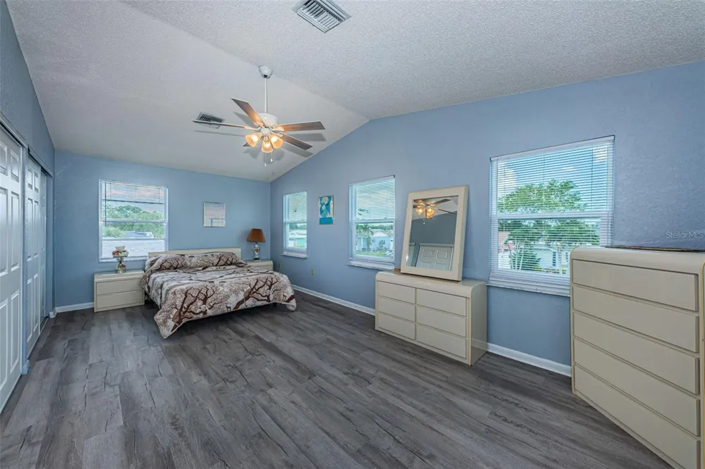 8419 125TH PLACE Largo, FL 33773