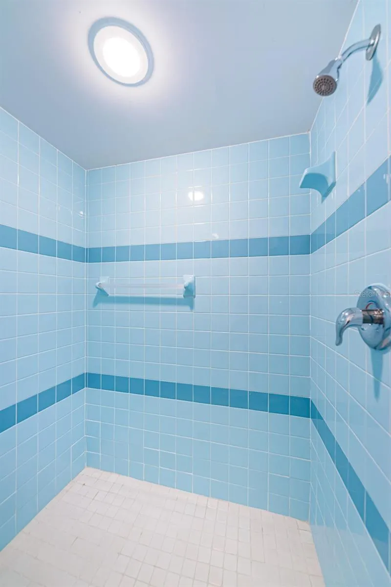 8419 125TH PLACE Largo, FL 33773