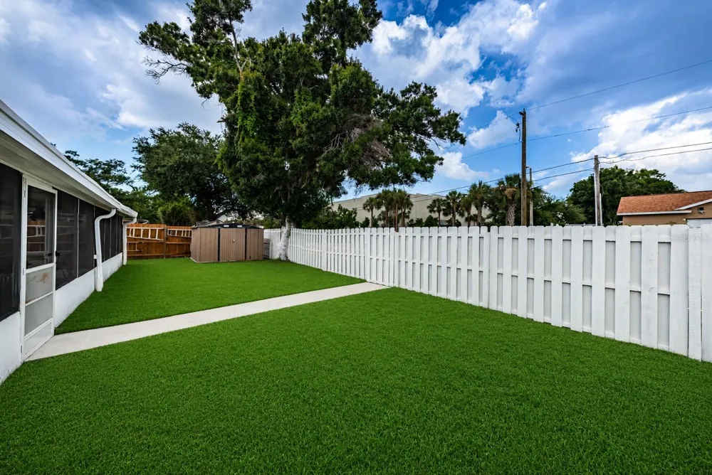 8419 125TH PLACE Largo, FL 33773