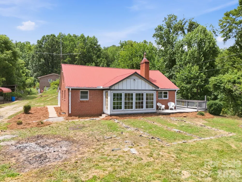 4125 NC 226A Marion, NC 28752