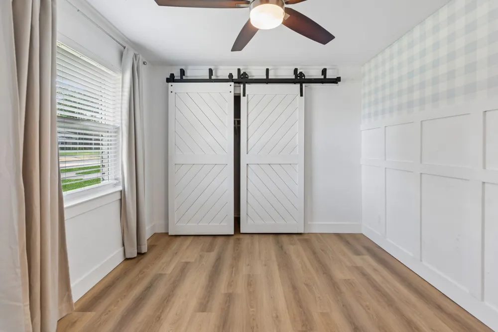 10647 Chesterton Drive Dallas, TX 75238