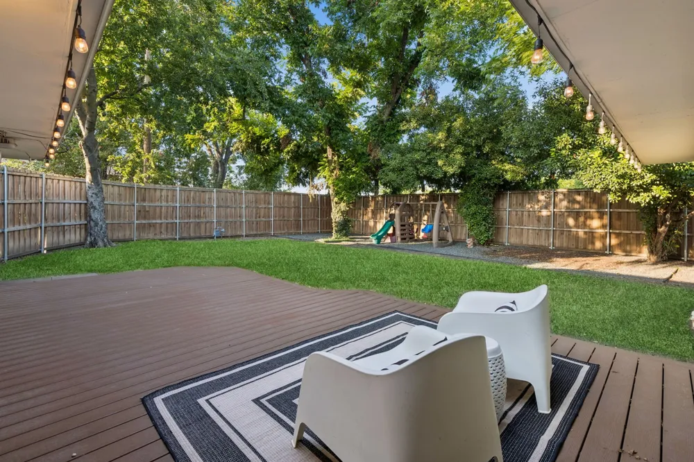 10647 Chesterton Drive Dallas, TX 75238