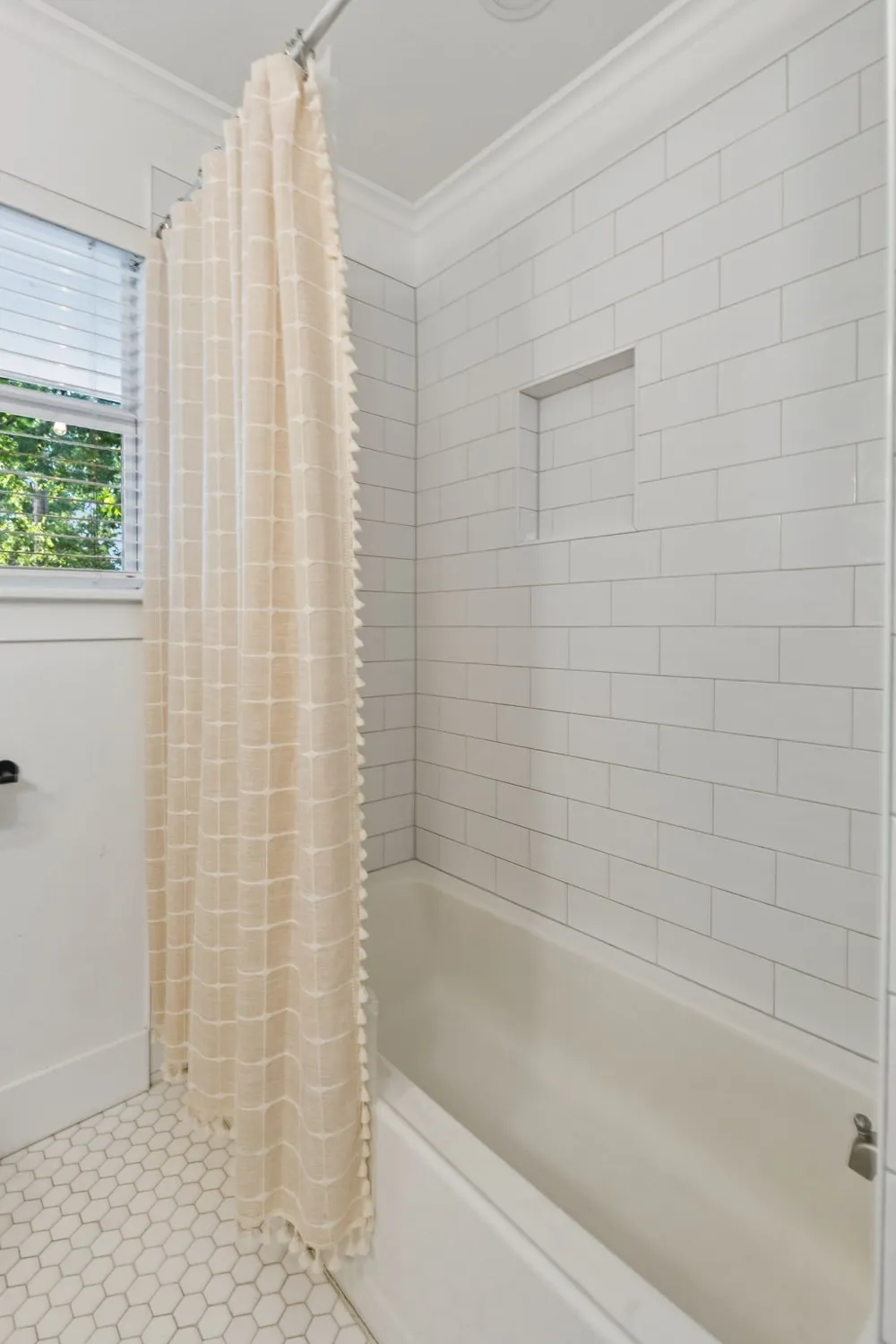 10647 Chesterton Drive Dallas, TX 75238