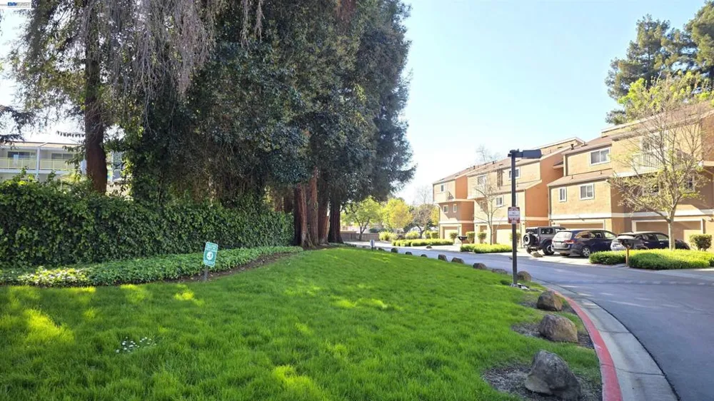 37856 Bright Cmn Fremont, CA 94536