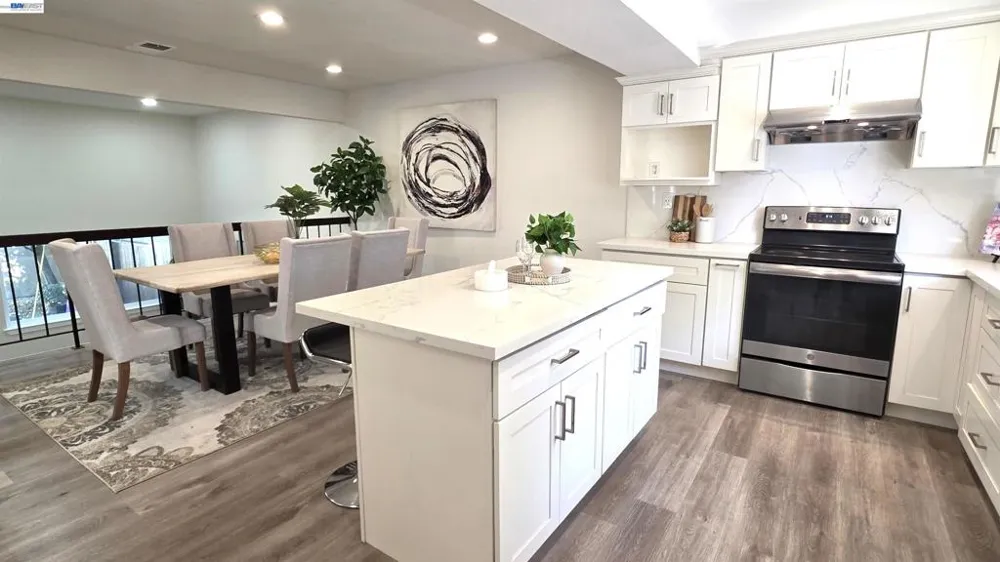 37856 Bright Cmn Fremont, CA 94536