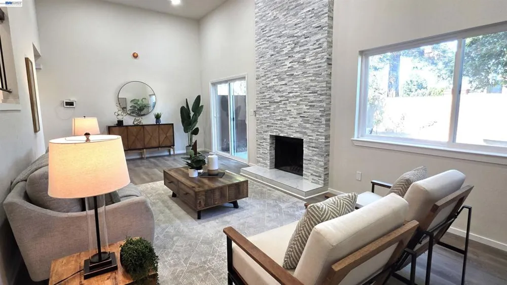 37856 Bright Cmn Fremont, CA 94536