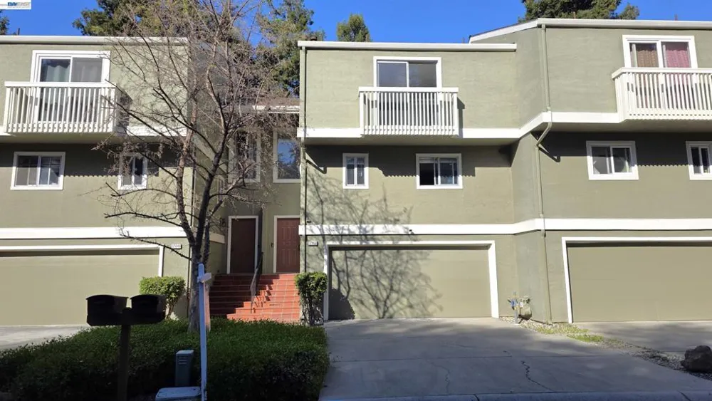 37856 Bright Cmn Fremont, CA 94536