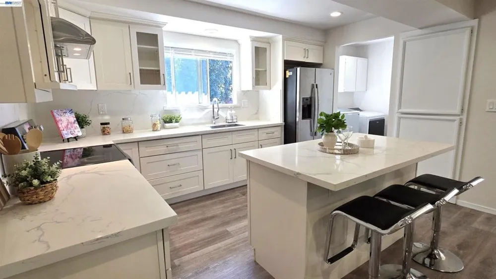 37856 Bright Cmn Fremont, CA 94536