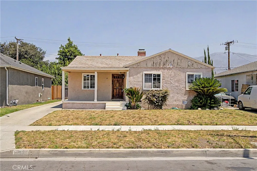 717 W Sacramento Street Altadena, CA 91001