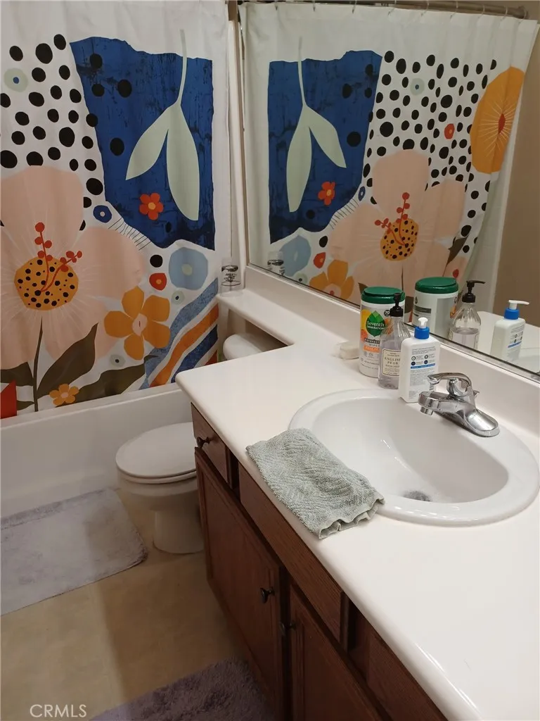 33577 Cedar Creek Lake Elsinore, CA 92532