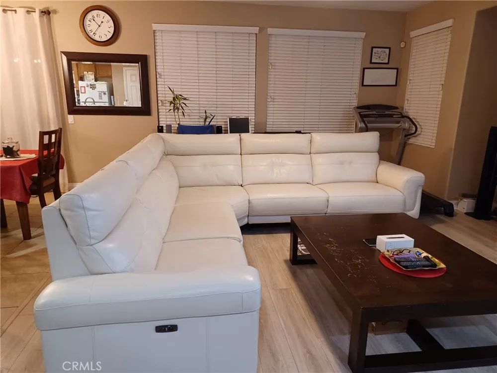 33577 Cedar Creek Lake Elsinore, CA 92532