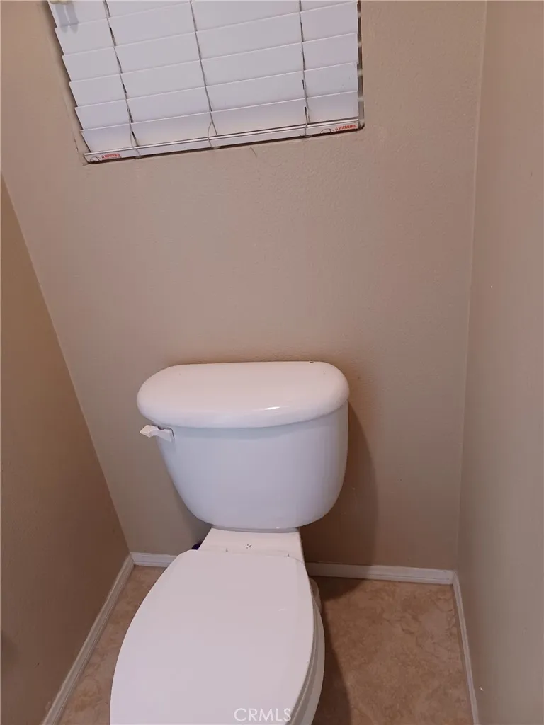 33577 Cedar Creek Lake Elsinore, CA 92532