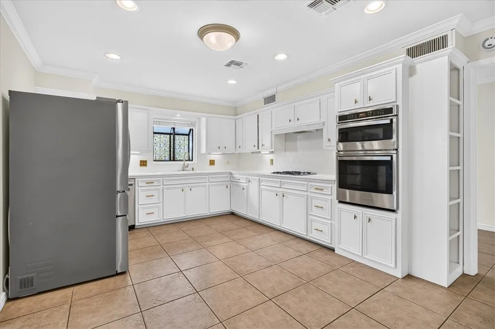 609 Peerman Place Corpus Christi, TX 78411