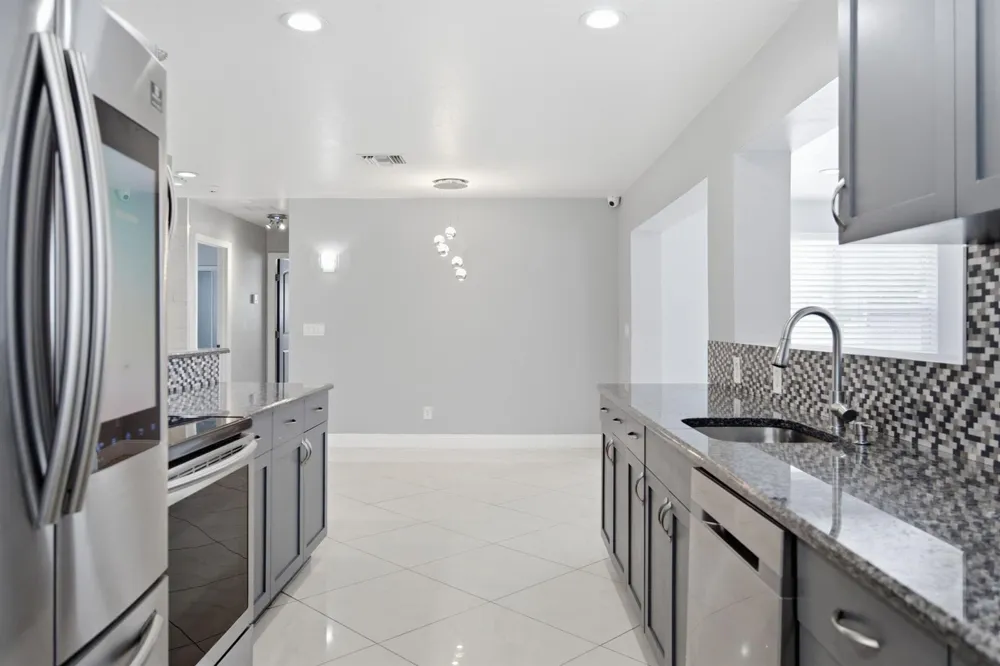 434 Australian Circle Lake Park, FL 33403