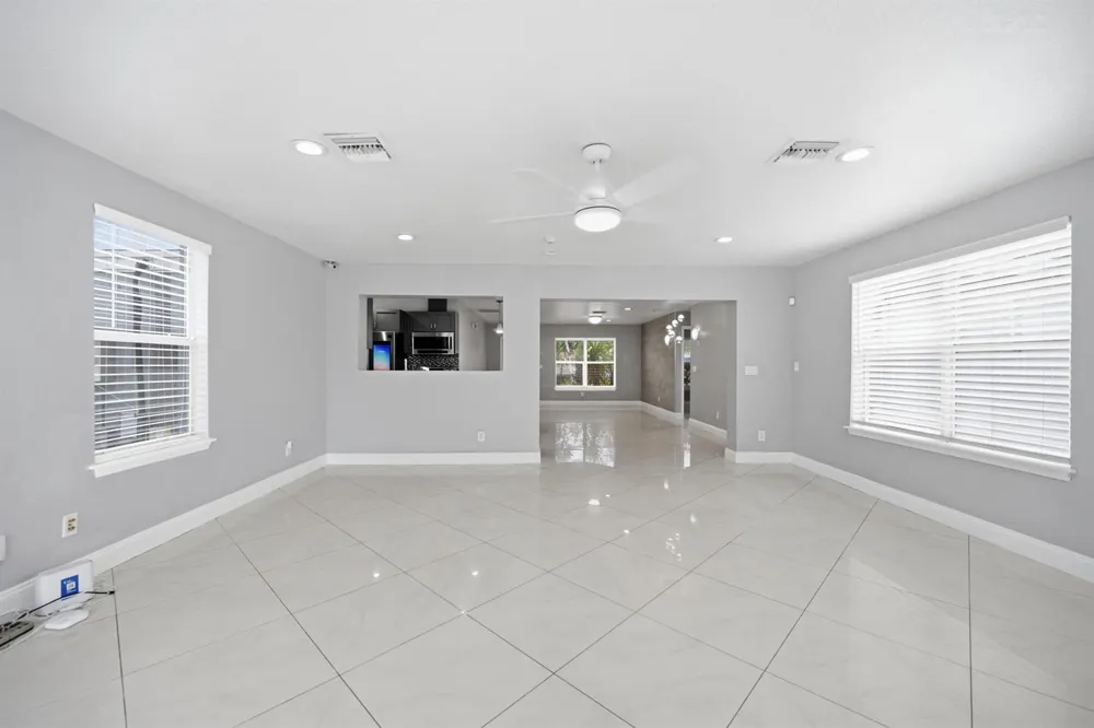 434 Australian Circle Lake Park, FL 33403