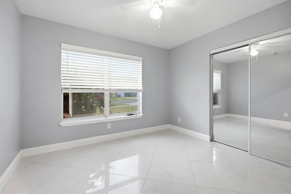 434 Australian Circle Lake Park, FL 33403
