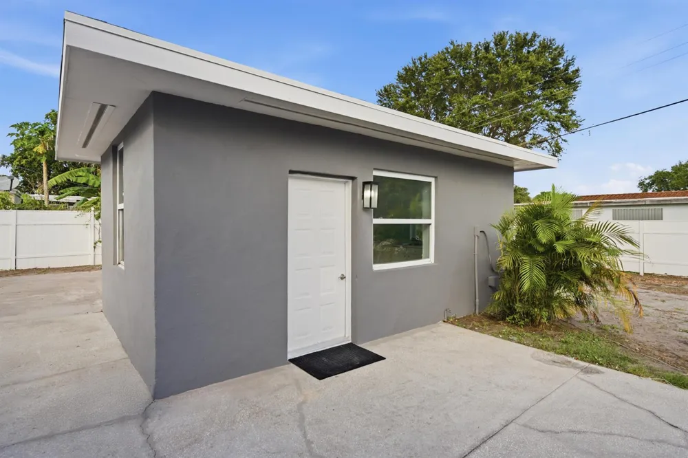 434 Australian Circle Lake Park, FL 33403