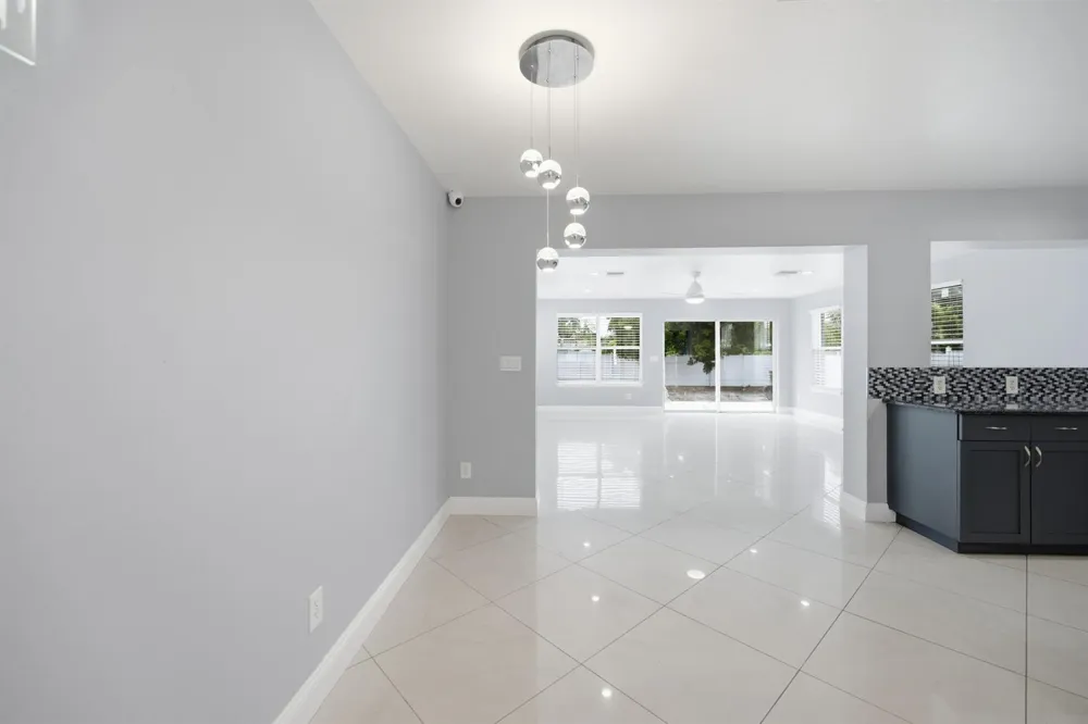 434 Australian Circle Lake Park, FL 33403