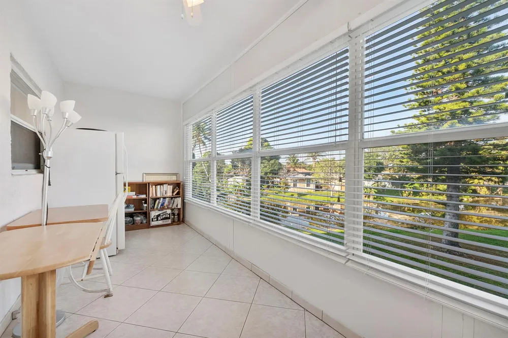 4270 NW 40th Street #205 Lauderdale Lakes, FL 33319